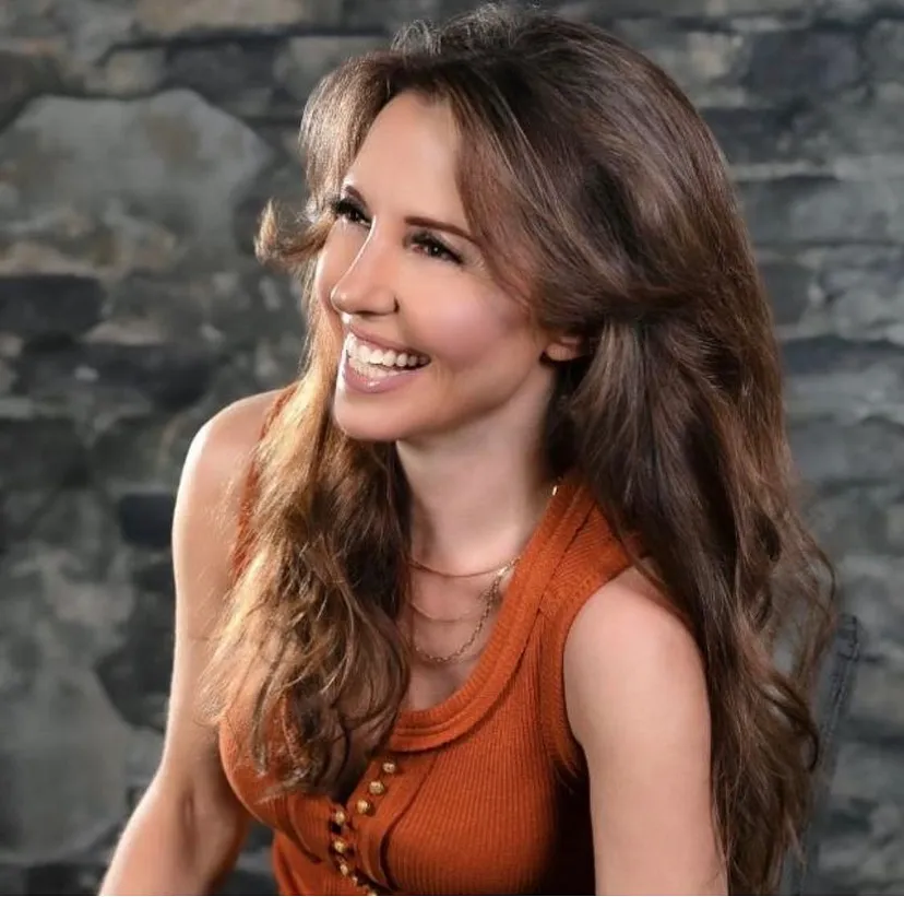 Amanda Cryer